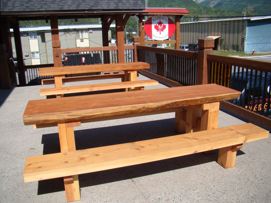 Raging Elk Picnic Table
